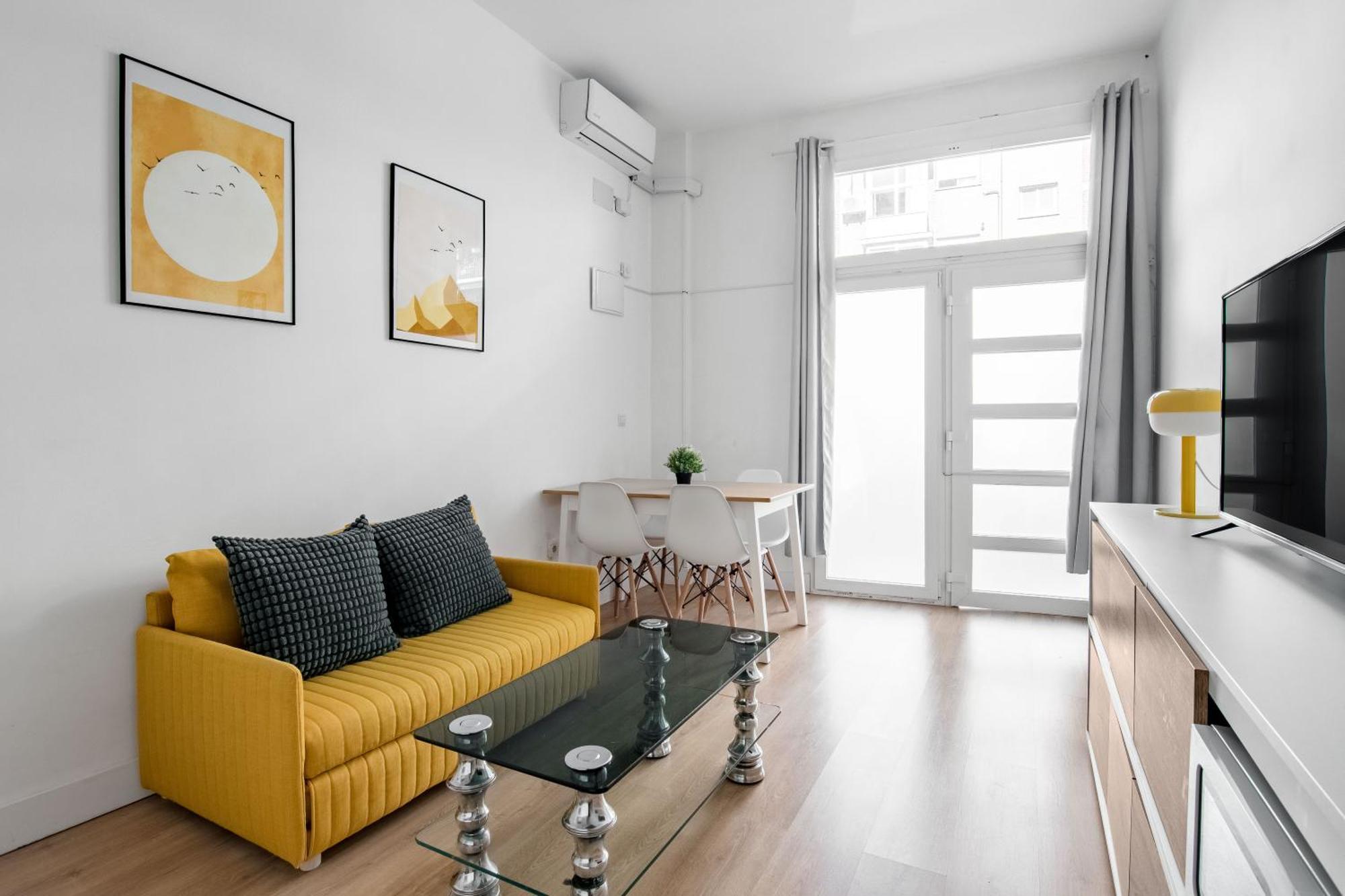 Charming Lucero Apartment Madrid Exterior photo